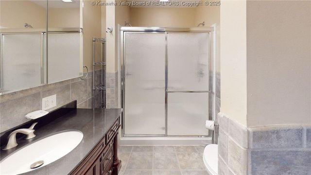 840 13th Avenue, Huntington, WV 25701