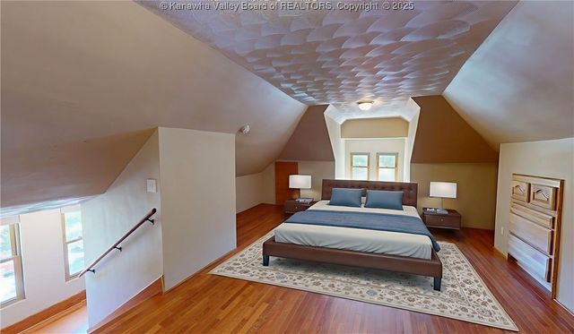 840 13th Avenue, Huntington, WV 25701