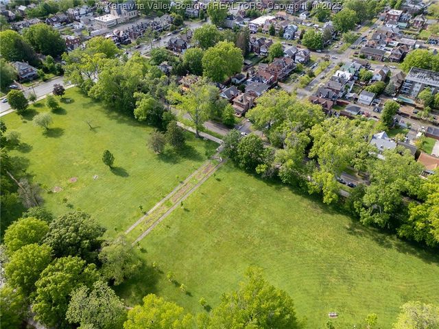 840 13th Avenue, Huntington, WV 25701