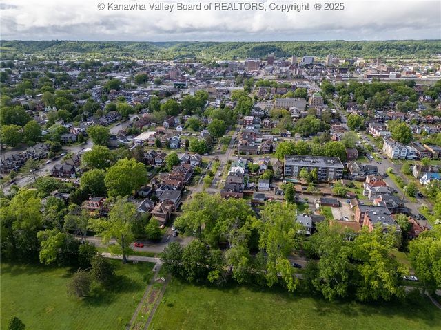 840 13th Avenue, Huntington, WV 25701