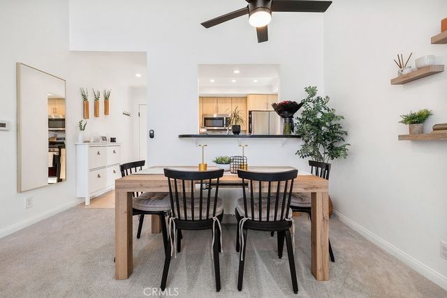 7826 Topanga Canyon Boulevard 301, Canoga Park, CA 91304