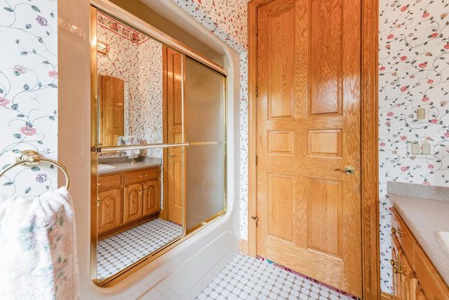 N78W13031 Country Club COURT, Menomonee Falls, WI 53051