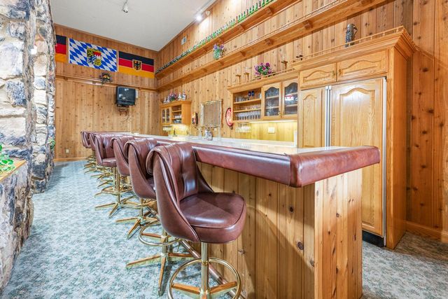 N78W13031 Country Club COURT, Menomonee Falls, WI 53051