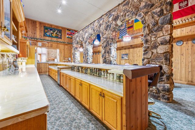 N78W13031 Country Club COURT, Menomonee Falls, WI 53051