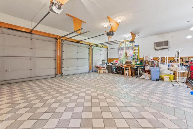 N78W13031 Country Club COURT, Menomonee Falls, WI 53051