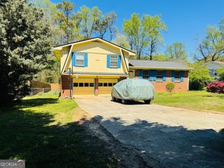 2927 Winn Drive, Lawrenceville, GA 30044