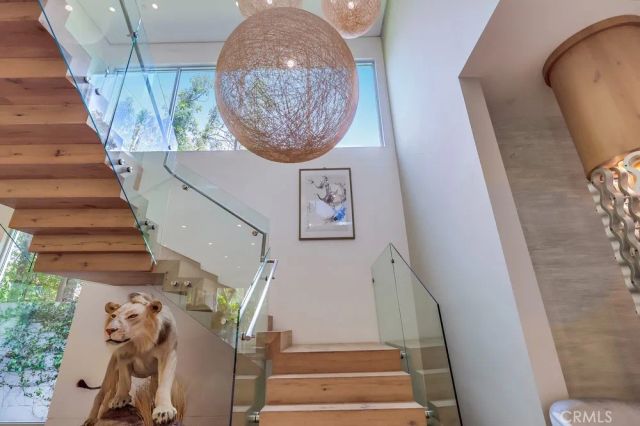 737 N Cherokee Avenue, Los Angeles, CA 90038