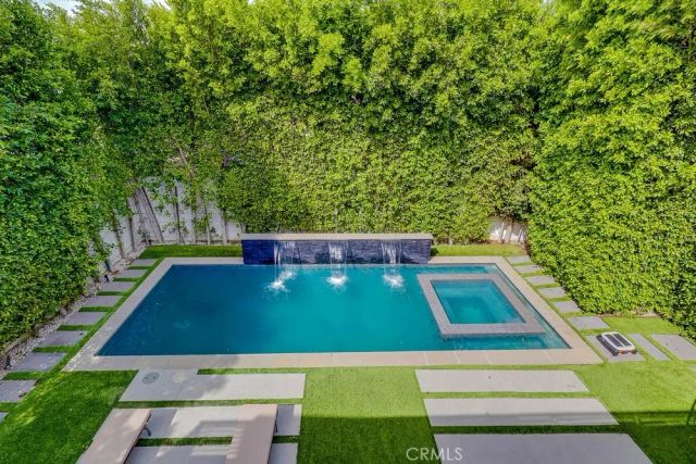 737 N Cherokee Avenue, Los Angeles, CA 90038