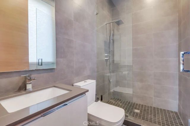 737 N Cherokee Avenue, Los Angeles, CA 90038