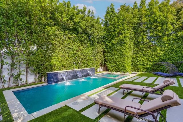 737 N Cherokee Avenue, Los Angeles, CA 90038