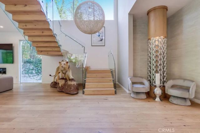 737 N Cherokee Avenue, Los Angeles, CA 90038