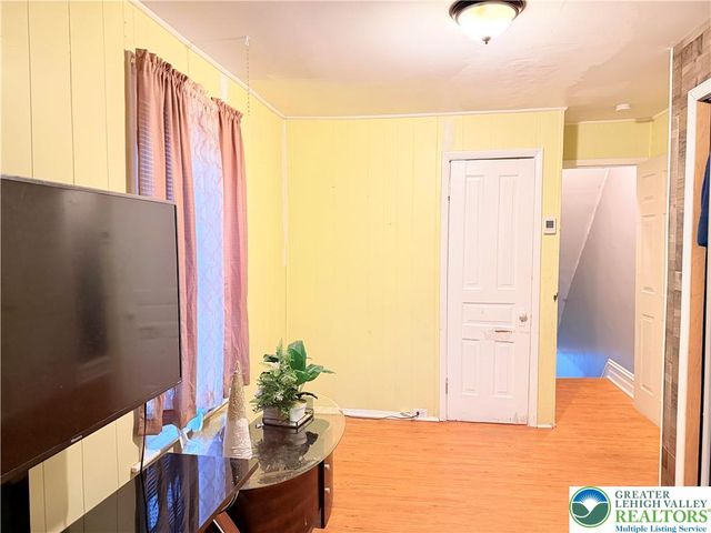 104 South Bradford Street, Allentown City, PA 18109