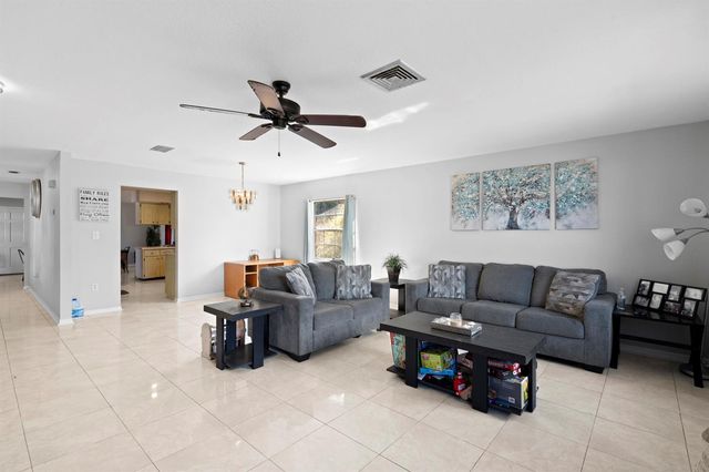 2118 SE Morningside Boulevard, Port St. Lucie, FL 34952
