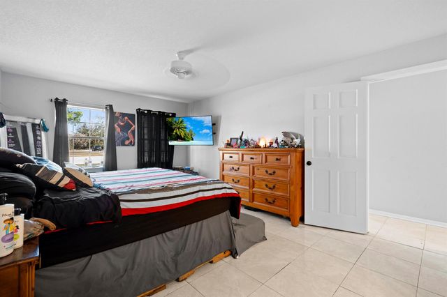 2118 SE Morningside Boulevard, Port St. Lucie, FL 34952