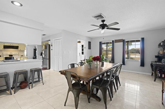 2118 SE Morningside Boulevard, Port St. Lucie, FL 34952