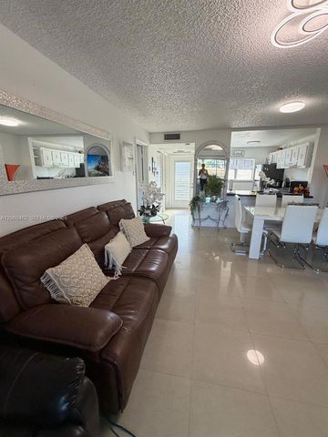 8814 W Mcnab Road 103, Tamarac, FL 33321