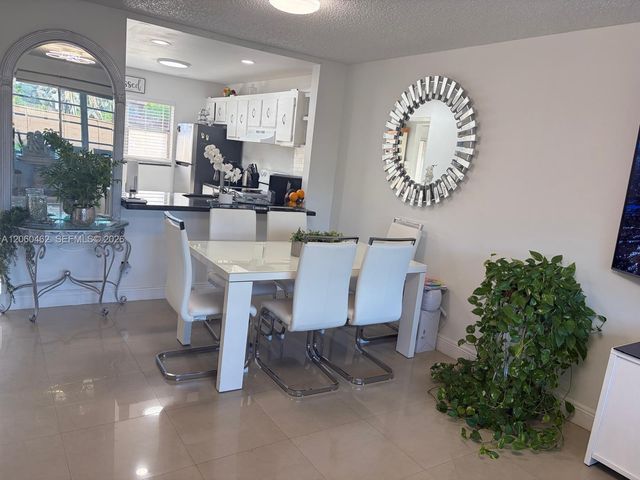 8814 W Mcnab Road 103, Tamarac, FL 33321