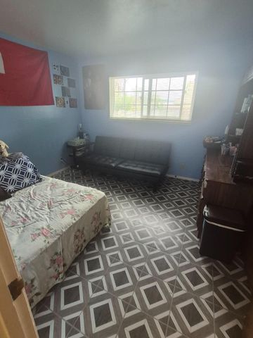 1076 Sierra Madre Drive, Salinas, CA 93901