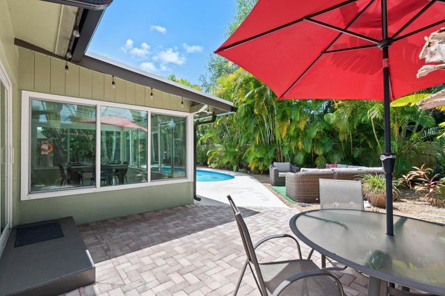 8 NE 29th St, Wilton Manors, FL 33334