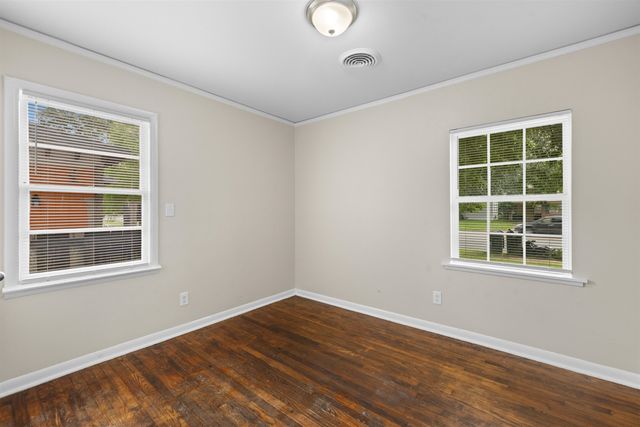 1743 S PERKINS RD, Memphis, TN 38117