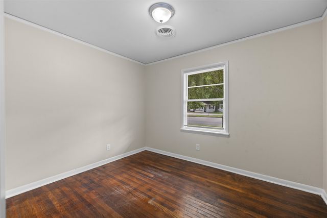 1743 S PERKINS RD, Memphis, TN 38117