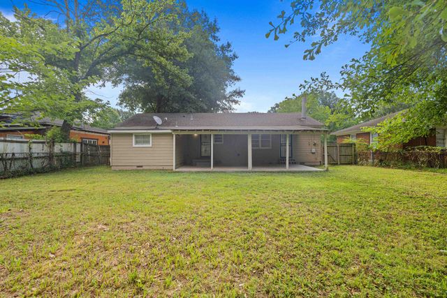 1743 S PERKINS RD, Memphis, TN 38117