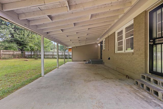 1743 S PERKINS RD, Memphis, TN 38117