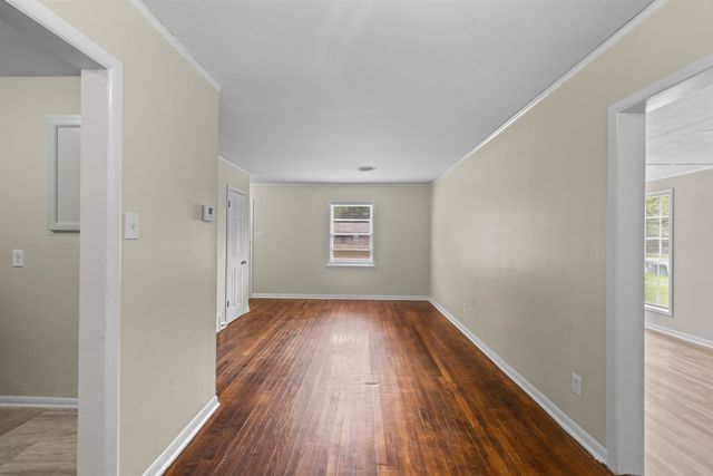 1743 S PERKINS RD, Memphis, TN 38117