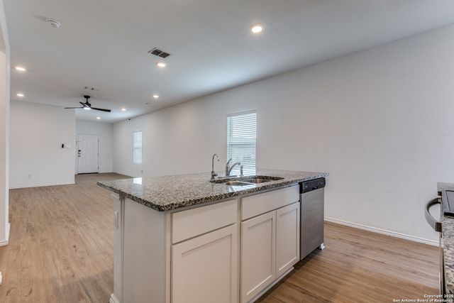 10115 Via Camille, San Antonio, TX 78224