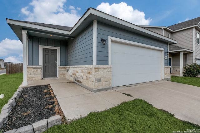 10115 Via Camille, San Antonio, TX 78224