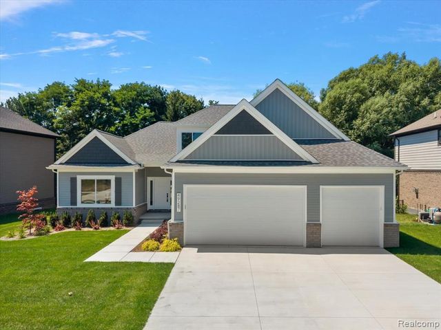 49287 London Bridge Drive, Macomb, MI 48044