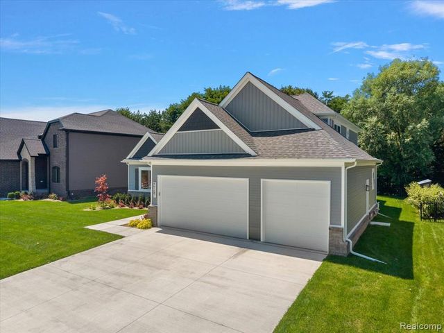 49287 London Bridge Drive, Macomb, MI 48044