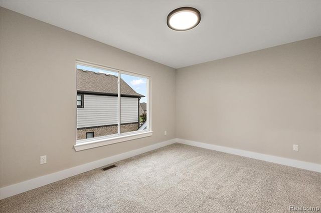 49287 London Bridge Drive, Macomb, MI 48044
