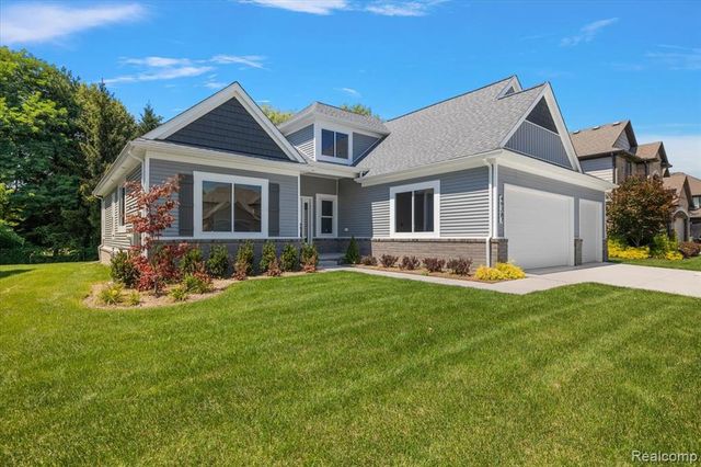49287 London Bridge Drive, Macomb, MI 48044