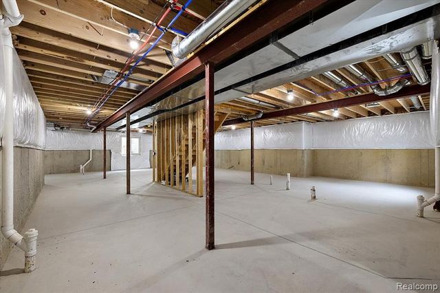 49287 London Bridge Drive, Macomb, MI 48044