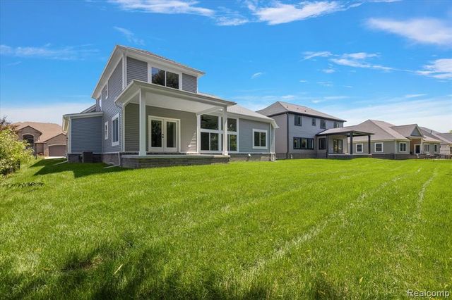 49287 London Bridge Drive, Macomb, MI 48044