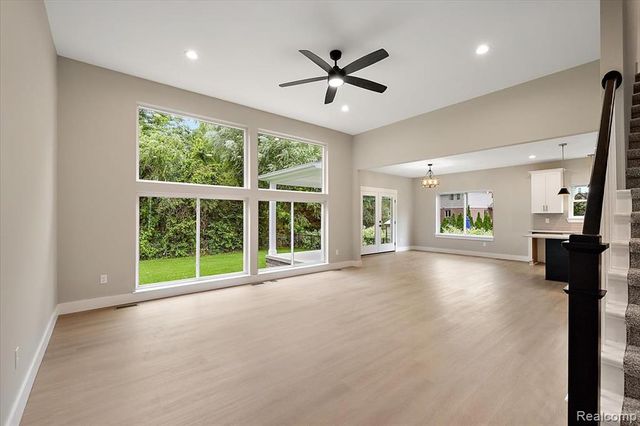 49287 London Bridge Drive, Macomb, MI 48044