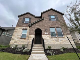 204 Doodle LN, Hutto, TX 78634