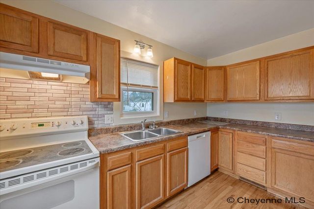 1818 E 22ND ST, Cheyenne, WY 82001