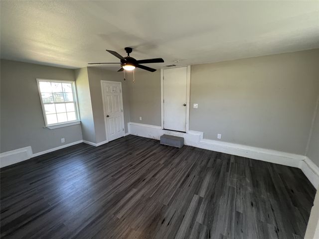 2912 W Elm Street, Denison, TX 75020