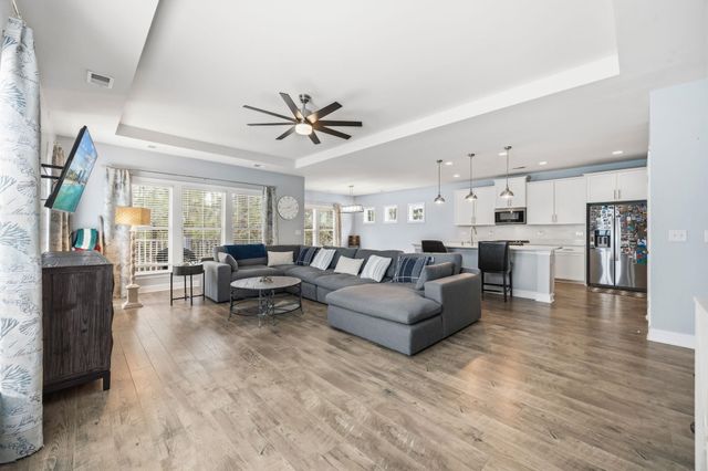 201 Splendor Circle, Murrells Inlet, SC 29576