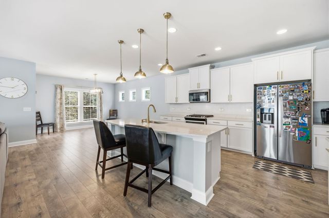 201 Splendor Circle, Murrells Inlet, SC 29576