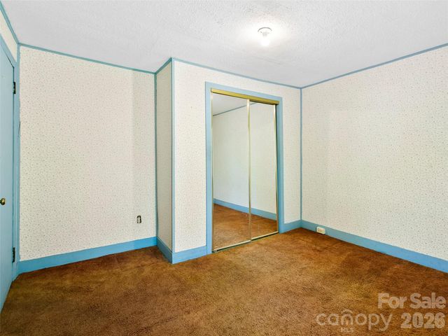 203 Dundee Street, Hendersonville, NC 28791
