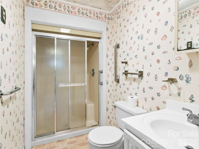 203 Dundee Street, Hendersonville, NC 28791