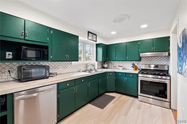 221 7th Street, Salina, NY 13088