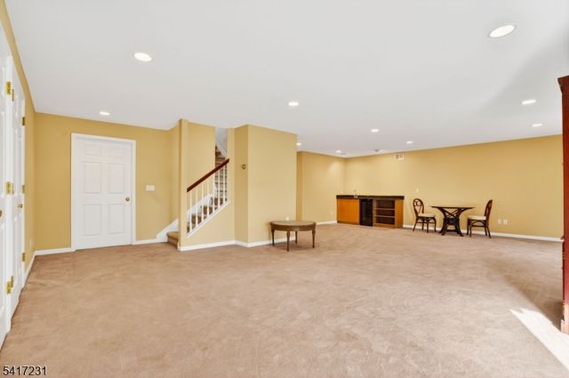 20 Conklin Ct, Roseland Boro, NJ 07068
