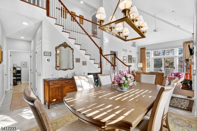 20 Conklin Ct, Roseland Boro, NJ 07068