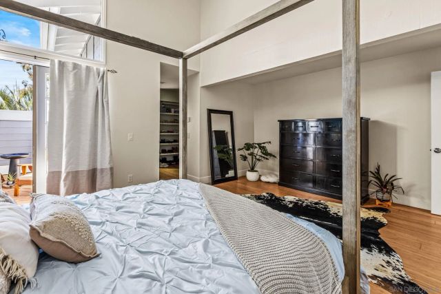 1141 Cerro Largo Dr, Solana Beach, CA 92075