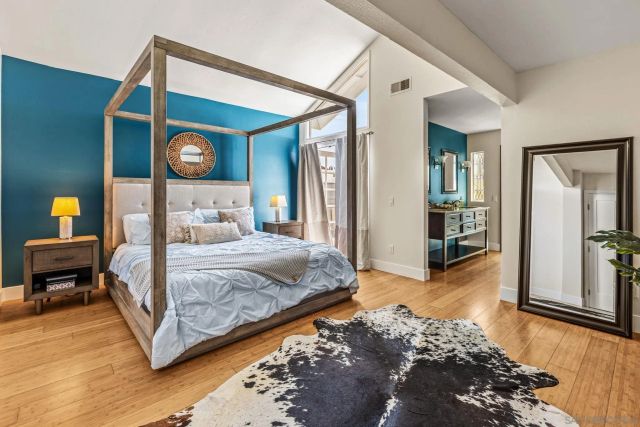 1141 Cerro Largo Dr, Solana Beach, CA 92075