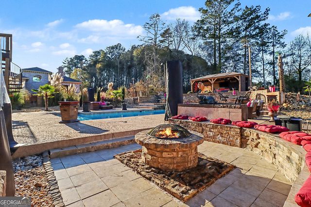 129 Limbaugh Valley Drive, Mcdonough, GA 30252